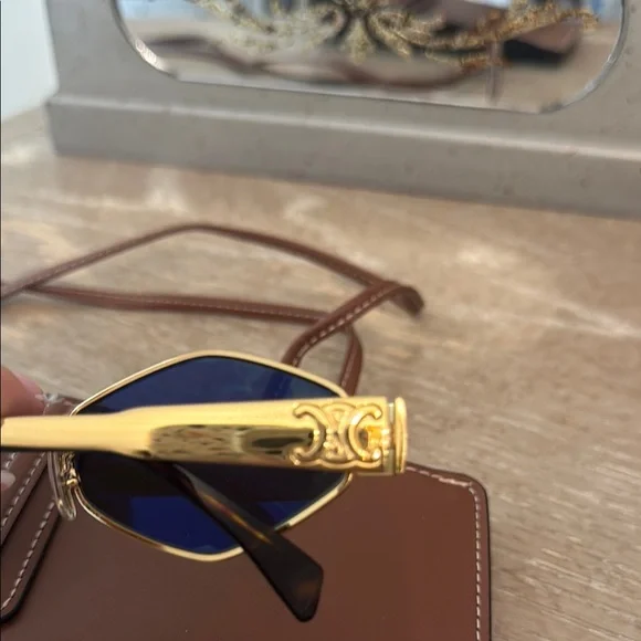 Celine Gold and Black Sunglasses with Sleek Design - Picture 5 of 6